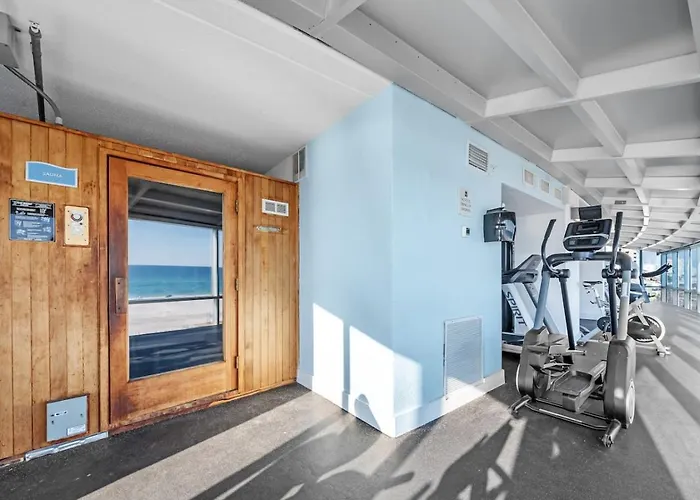 The Whale Rider With Ocean Views Apartment