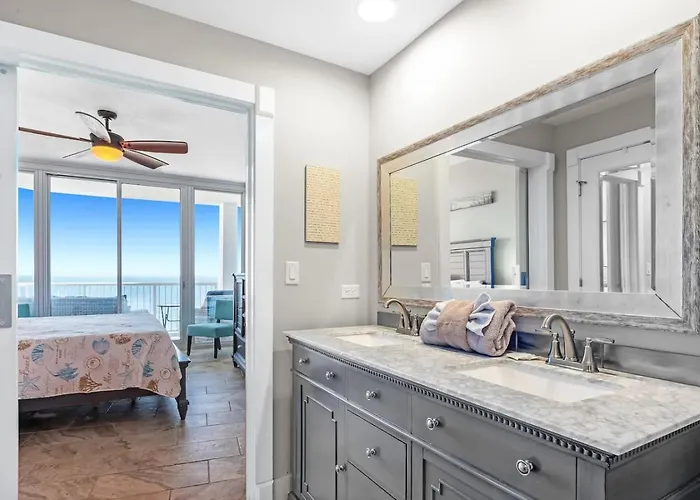 The Whale Rider With Ocean Views Apartment Gulf Shores
